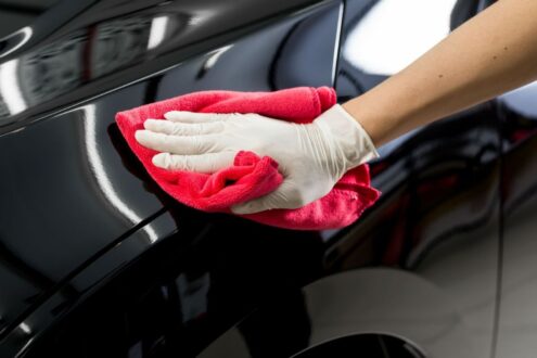 Forskellen på bil vask og bil polering - hernings billigste bilpleje